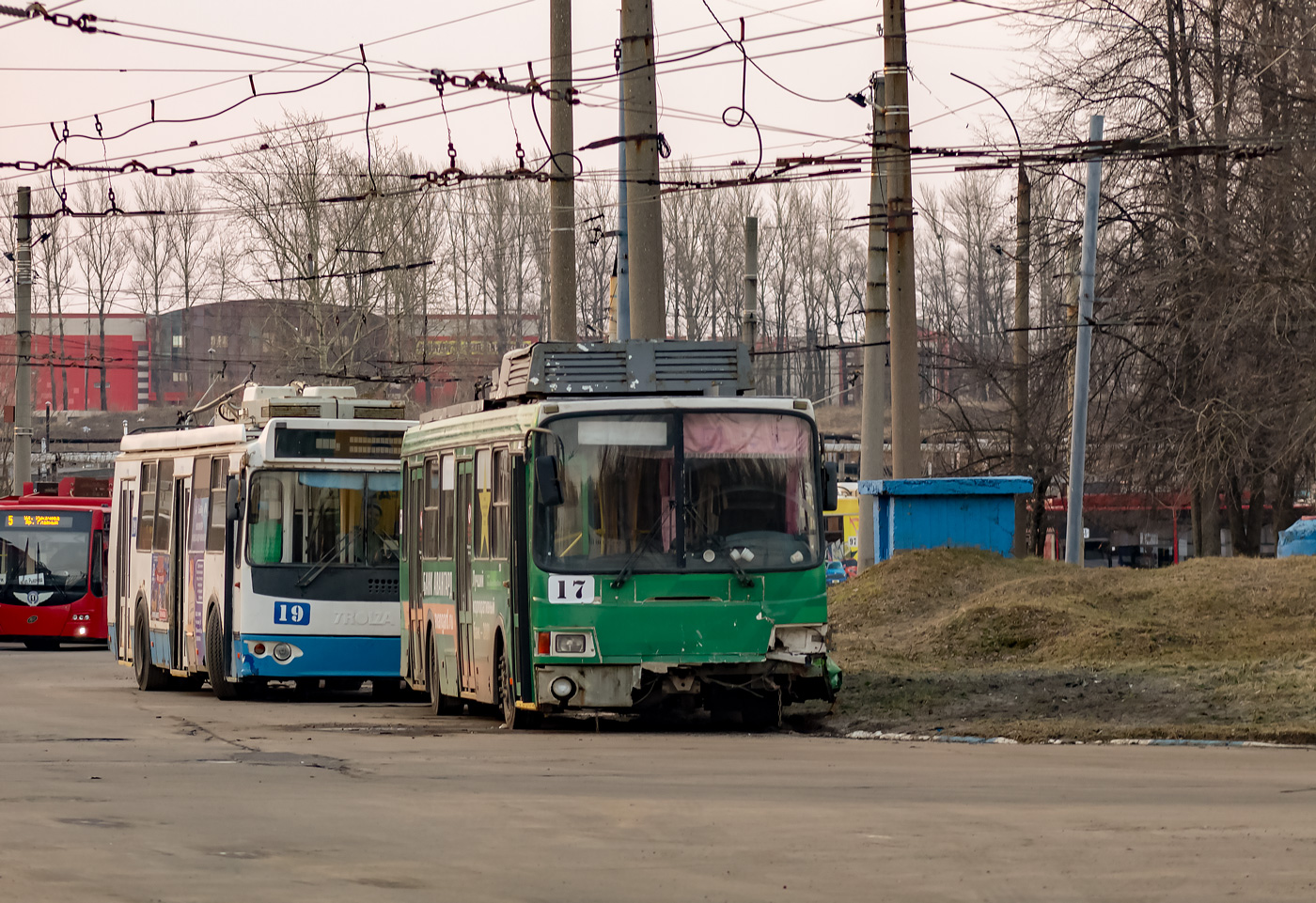 Ярославль, ЛиАЗ-5280 № 17