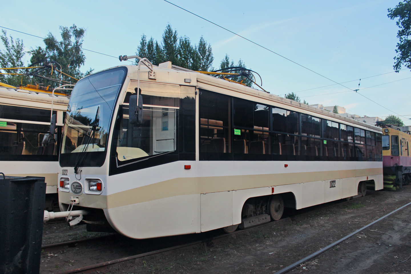 Саратов, 71-619А № 1022