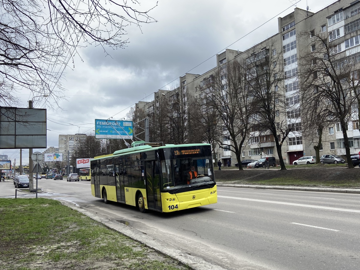 Львов, ЛАЗ E183D1 № 104