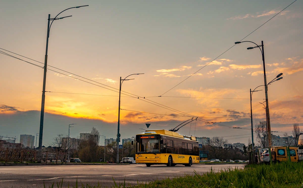 Киев, Богдан Т70117 № 2372