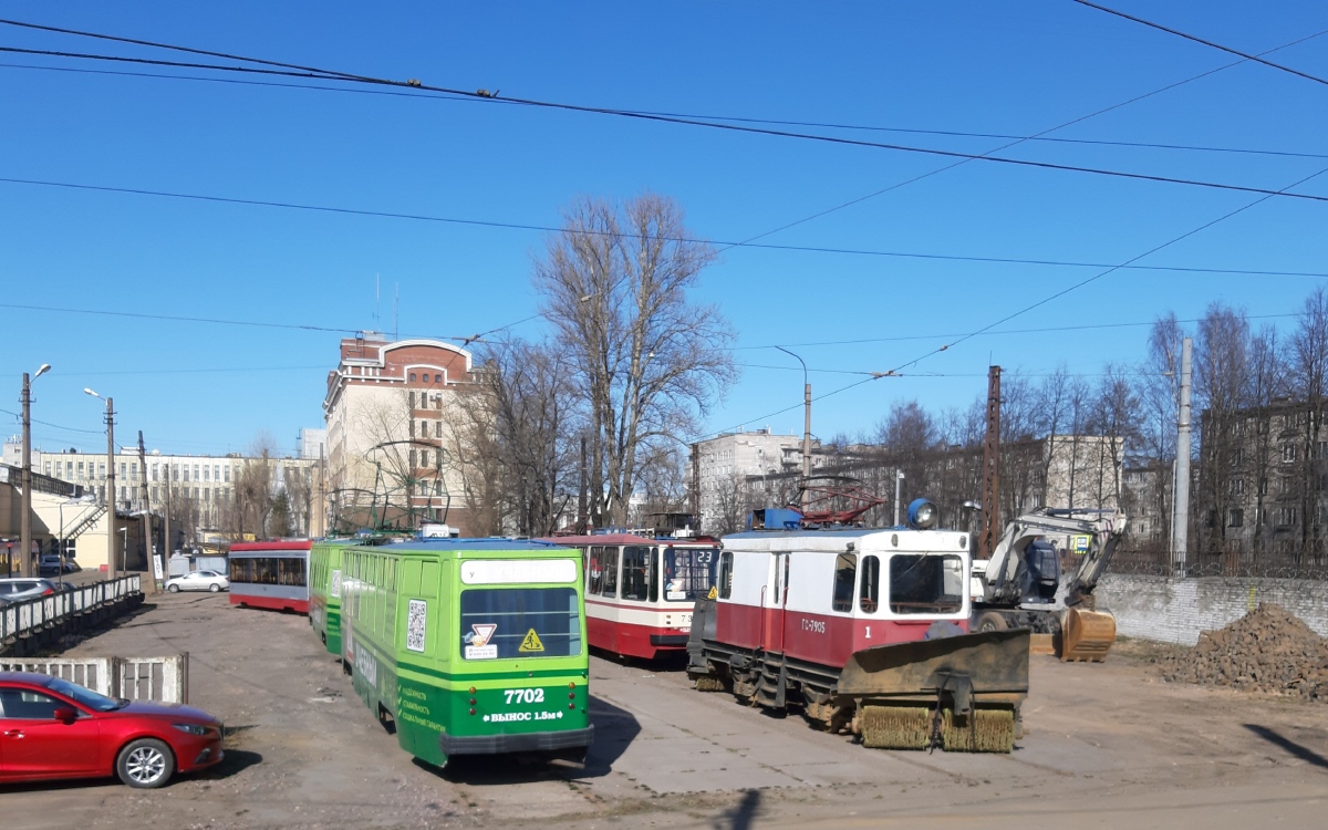 Санкт-Петербург, ЛМ-68М № 7702; Санкт-Петербург, ГС-4 (КРТТЗ) № ГС-7905