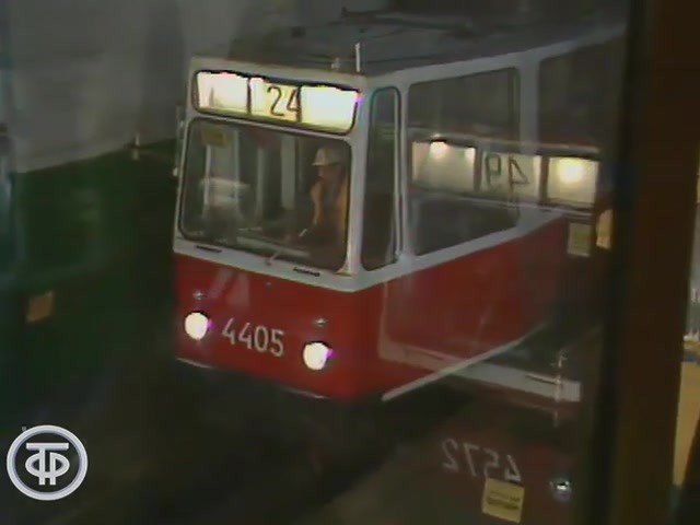 Санкт-Петербург, ЛМ-68М № 4405