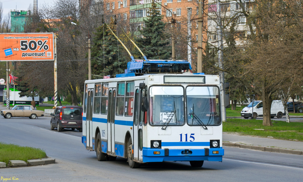 Полтава, ЮМЗ Т2 № 115