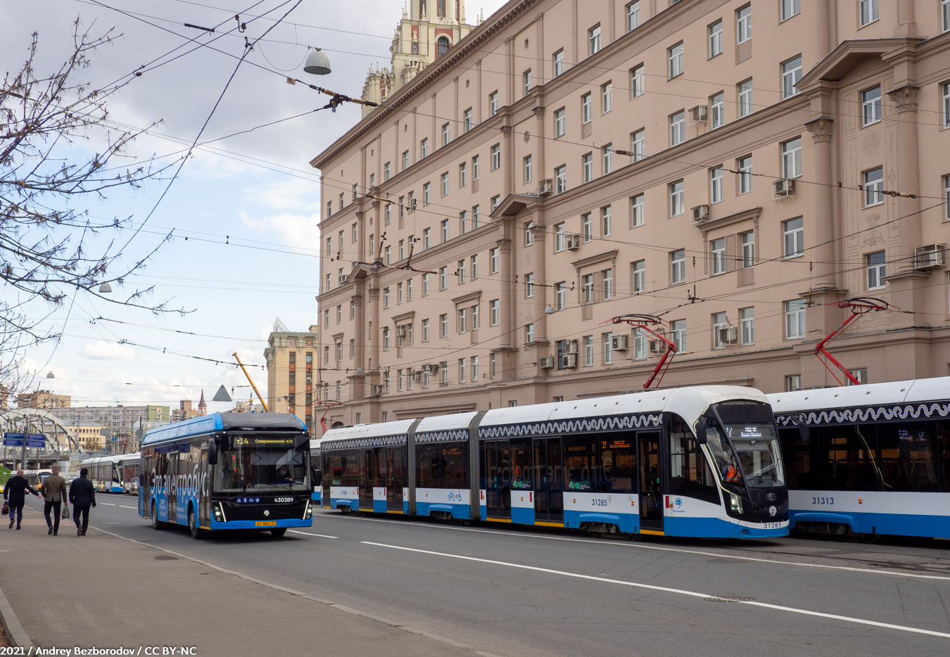 Москва, 71-931М «Витязь-М» № 31285; Москва, ЛиАЗ-6274 № 430389