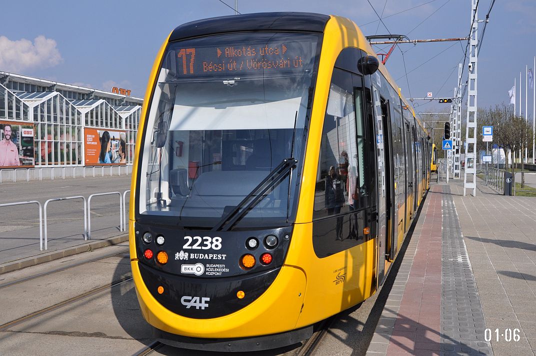 Budapest, CAF Urbos 3 Nr. 2238