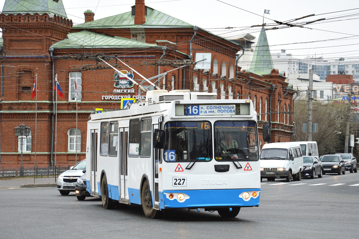 Омск, ЗиУ-682Г-016.02 № 227