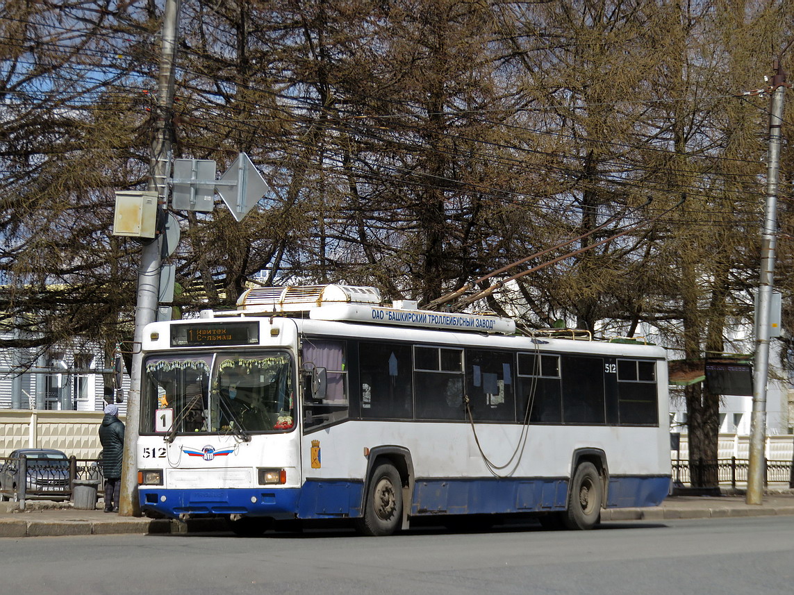 Киров, БТЗ-52764Р № 512