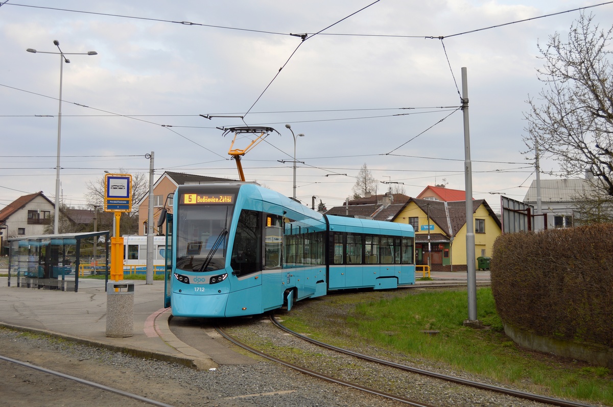 Ostrawa, Stadler Tango NF2 Nr 1712