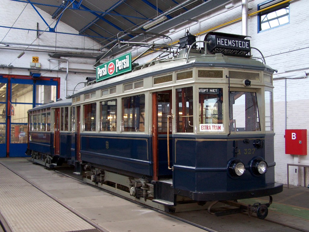 The Hague, Beijnes 2-axle motor car č. A327