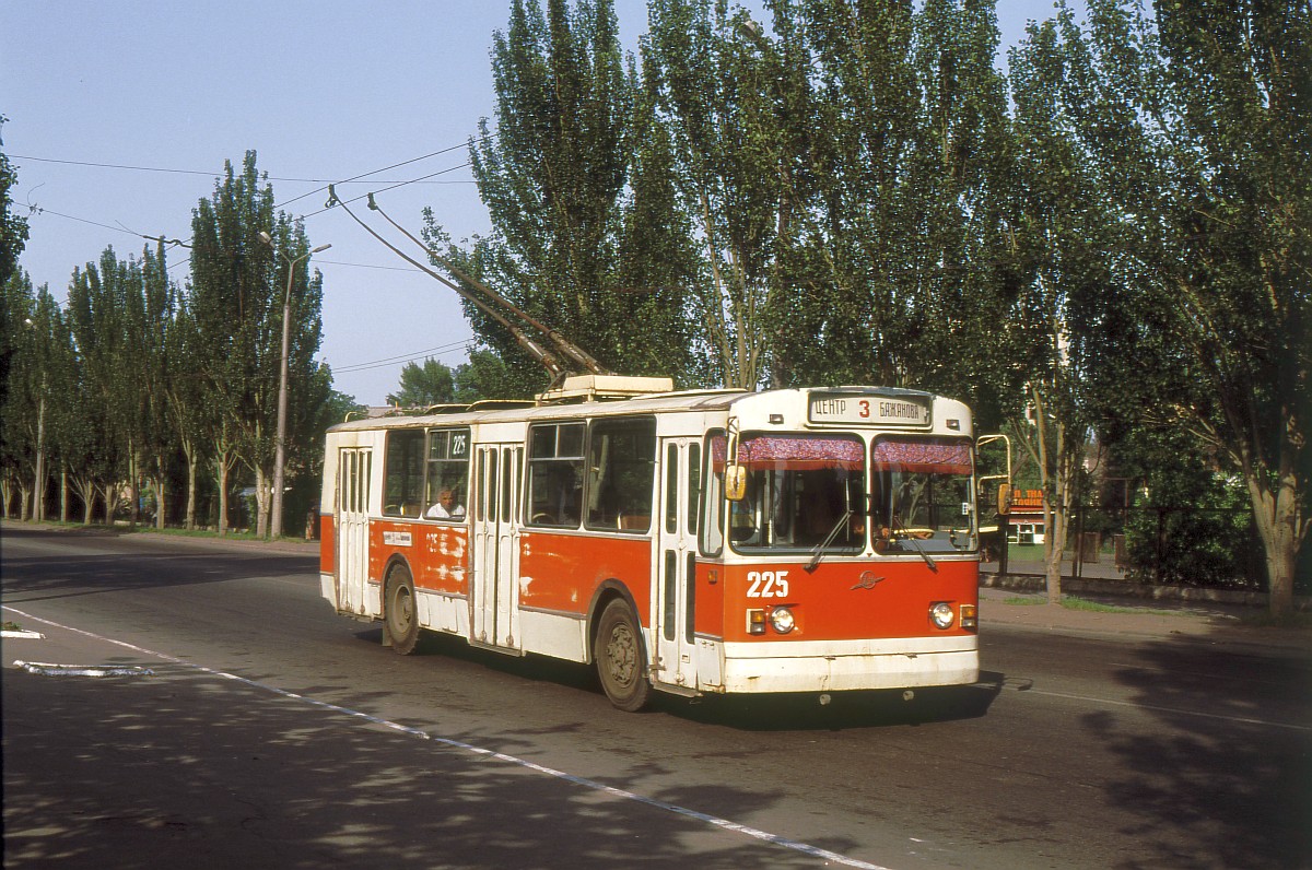Makiivka, ZiU-682V-013 [V0V] # 225; Makiivka — Photos by Matti, Thomas Fischer and other foreign guests — 20.06.1992