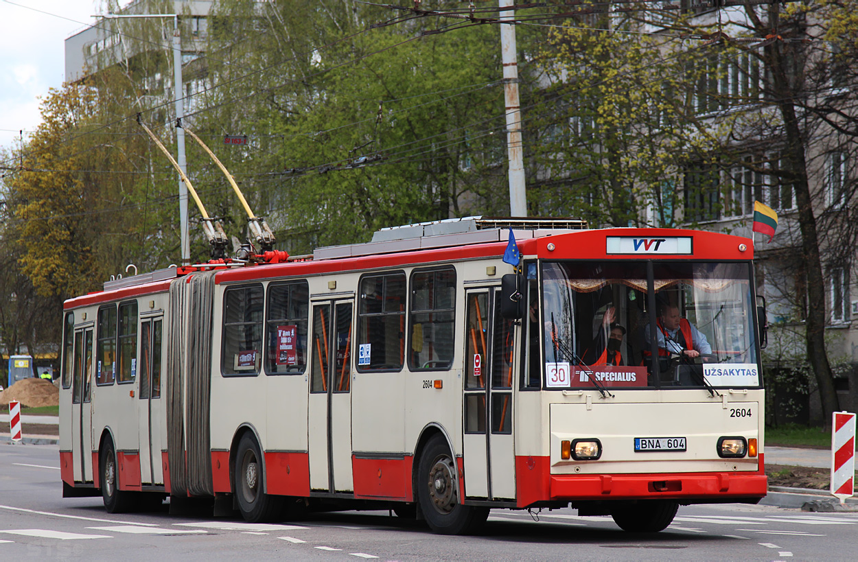 維爾紐斯, Škoda 15Tr03/6 # 2604; 維爾紐斯 — Fan trip #30m15tr on the occasion of 30 years in service of Škoda 15Tr trolleybuses in Vilnius