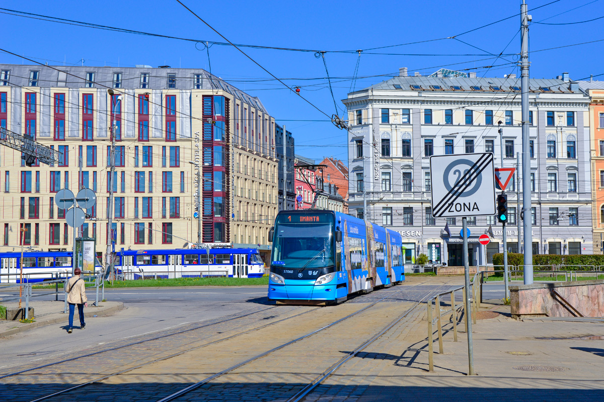 Рига, Škoda 15T ForCity Alfa Riga № 57060