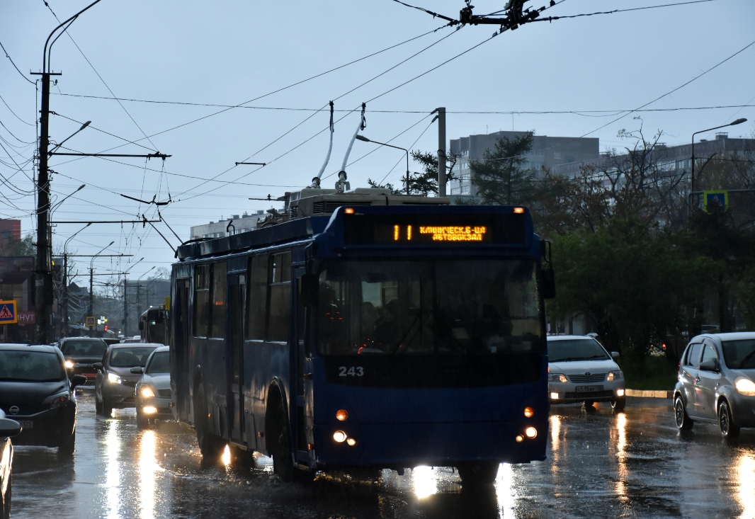 Владивосток, ЗиУ-682Г-016.02 № 243