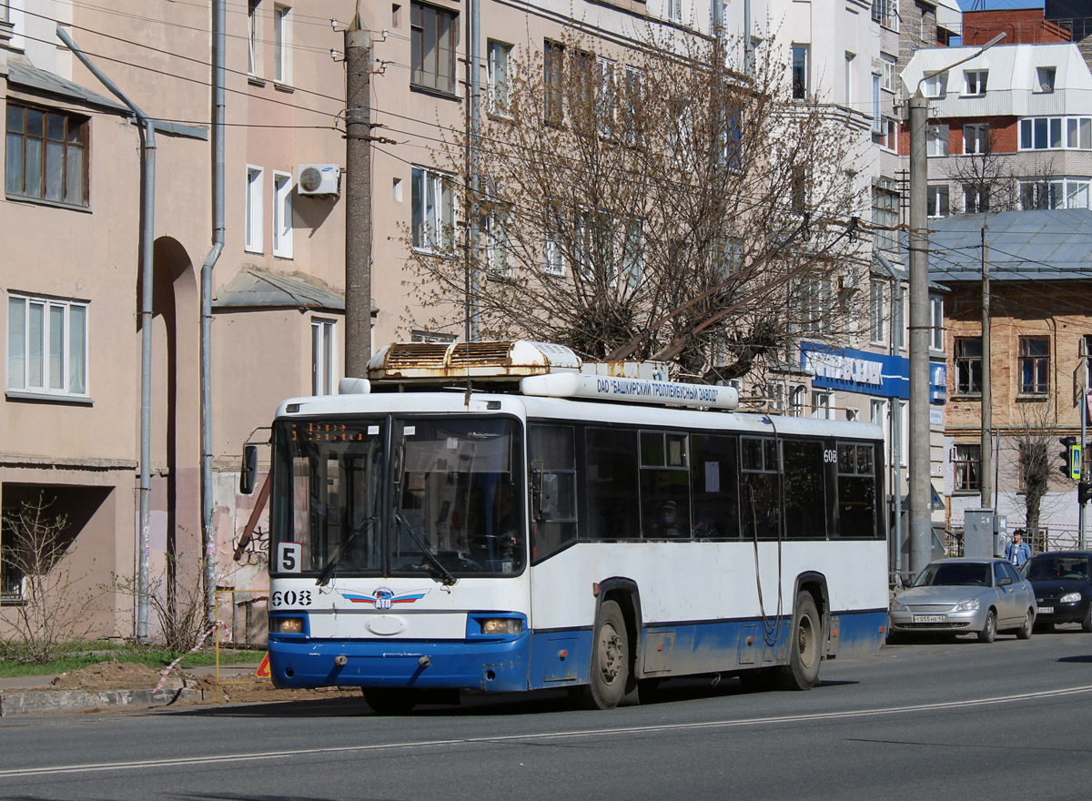 Kirov, BTZ-52768A Nr. 608