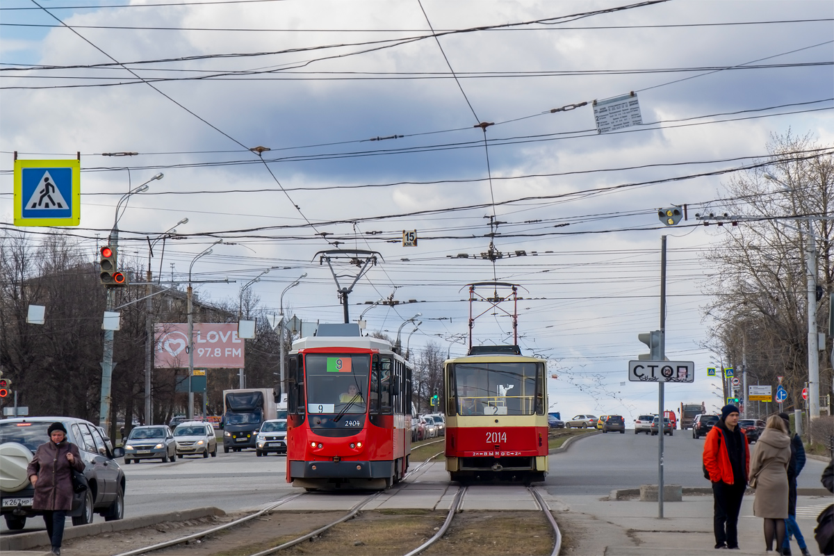 Ижевск, Tatra KT4DM № 2404; Ижевск, Tatra T6B5SU № 2014