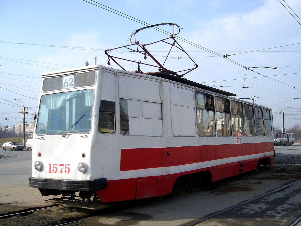 Санкт-Петербург, ЛМ-68М № 1575