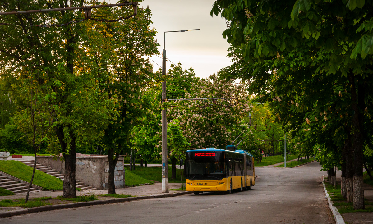 Киев, ЛАЗ E301D1 № 3603