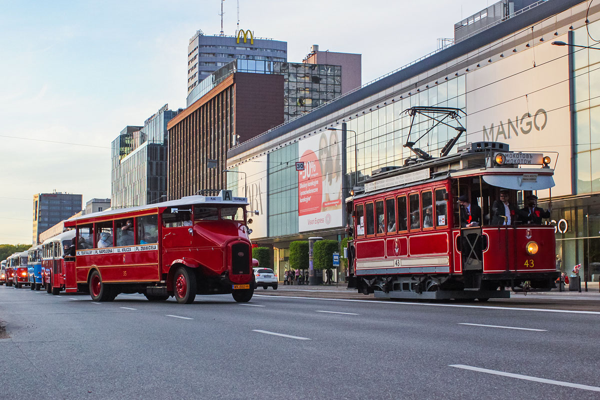 Варшава, Falkenried A № 43; Варшава — Ночь музеев