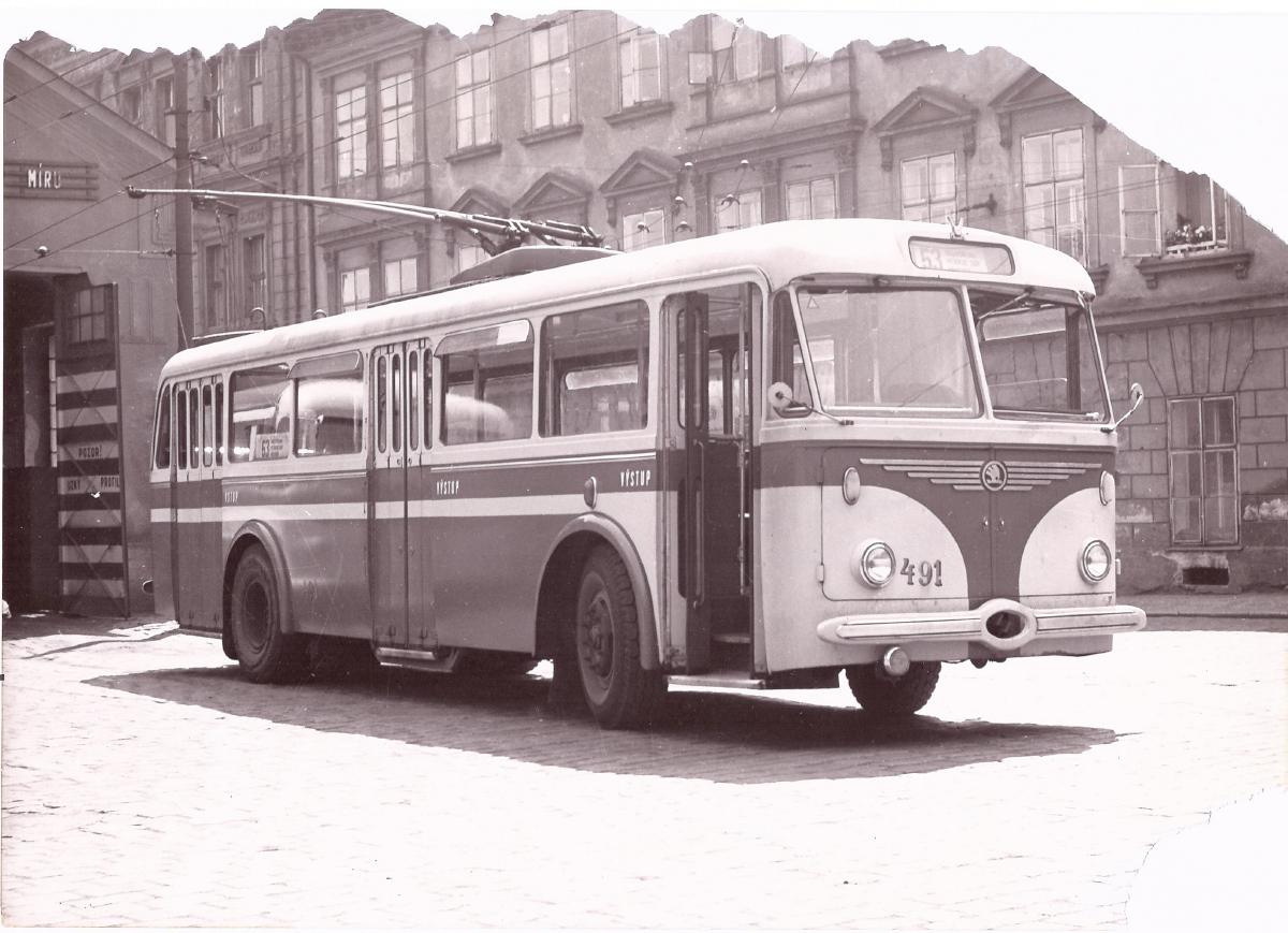 Прага, Škoda 8Tr9 № 491