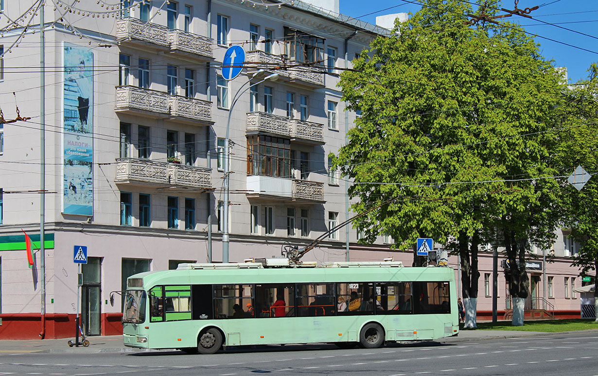 Гомель, БКМ 321 № 1823