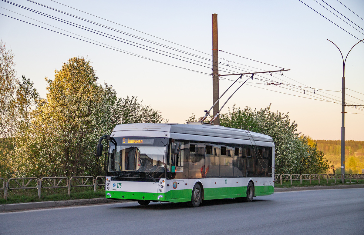 Березники, Тролза-5265.08 «Мегаполис» № 175