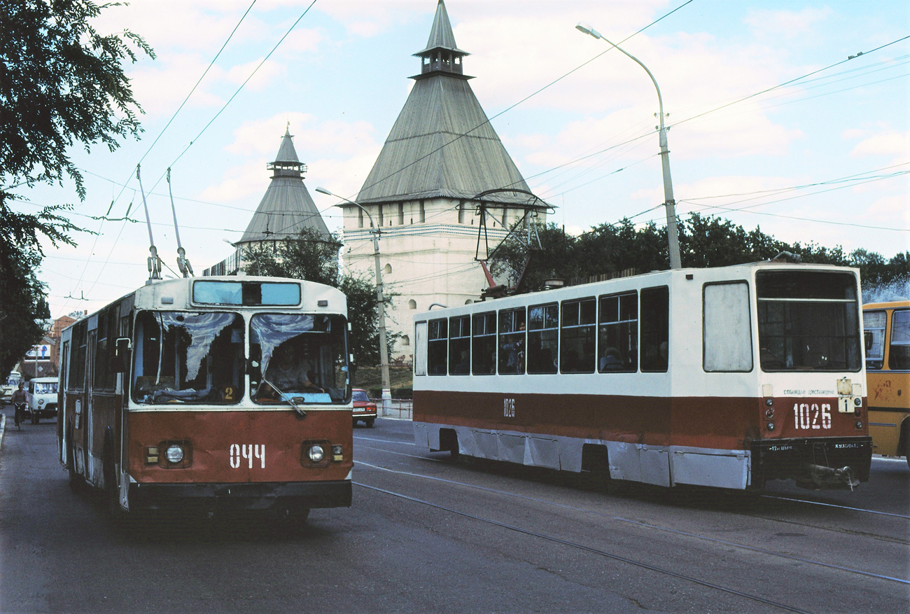 Астрахань, ЗиУ-682В-* № 044; Астрахань, 71-608К № 1026