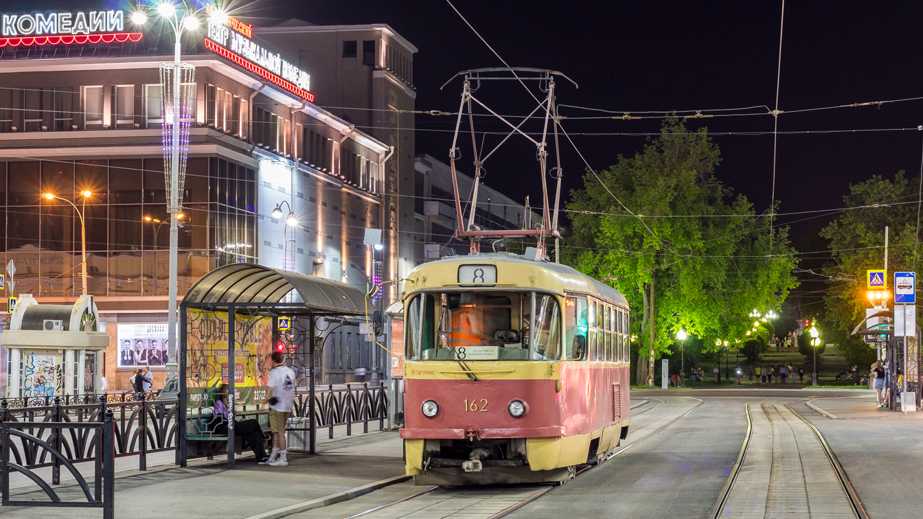 Jekatyerinburg, Tatra T3SU — 162