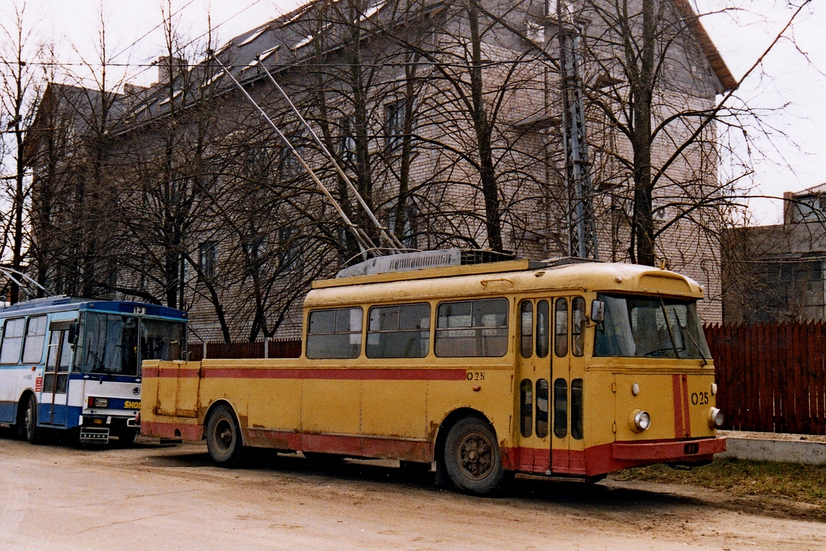 Рига, Škoda 9Tr № 025