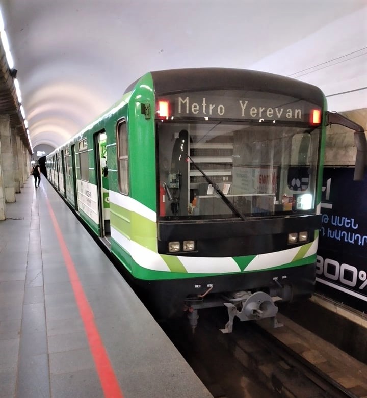 Ереван, 81-717M № 9176