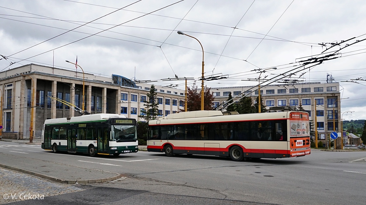 Jihlava, Škoda 24Tr Irisbus Citybus Nr. 502; Jihlava, Škoda 26Tr Solaris III Nr. 71