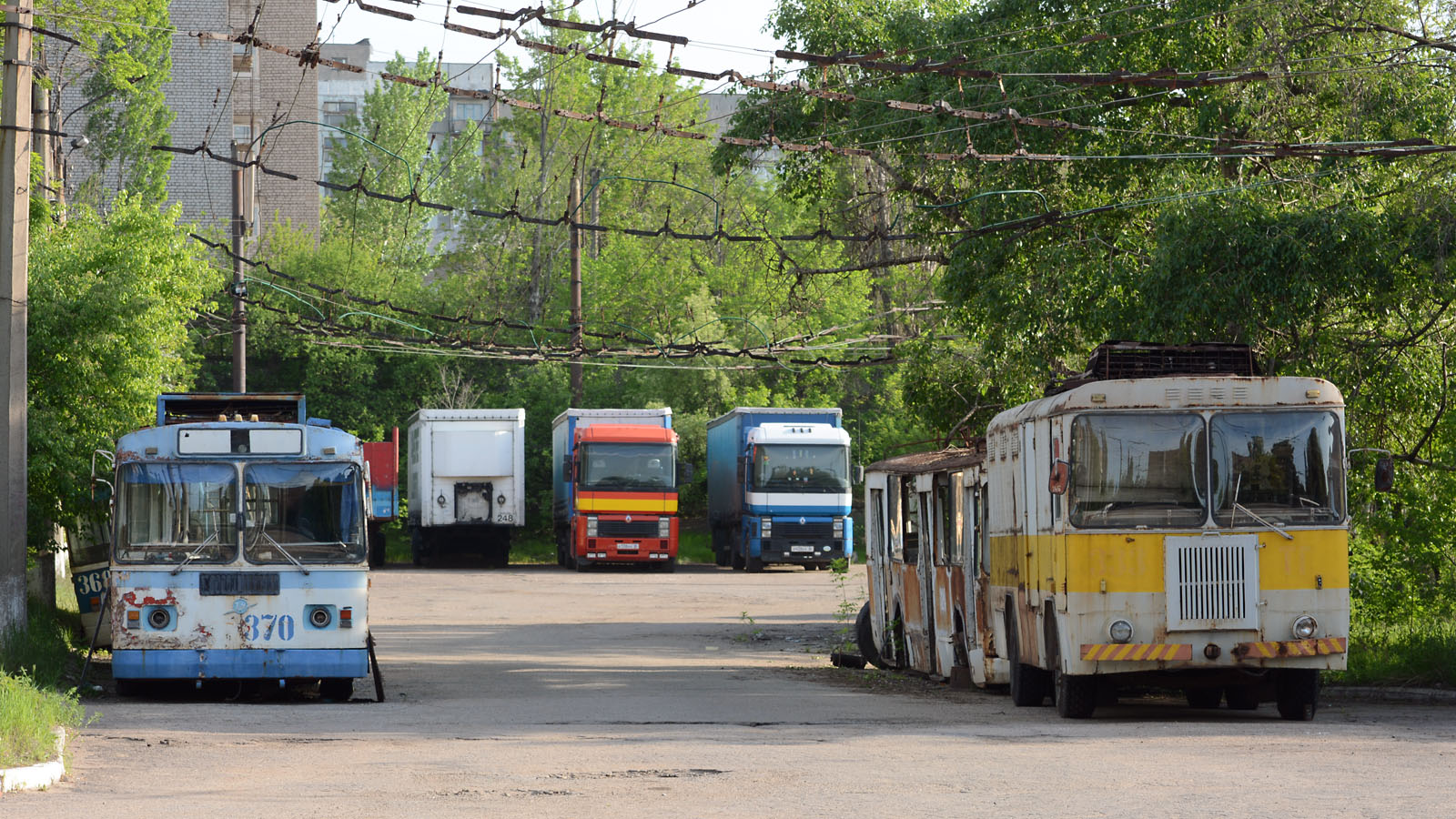 Алчевск, ЗиУ-620520 № 370; Алчевск, КТГ-1 № 333 ТГ