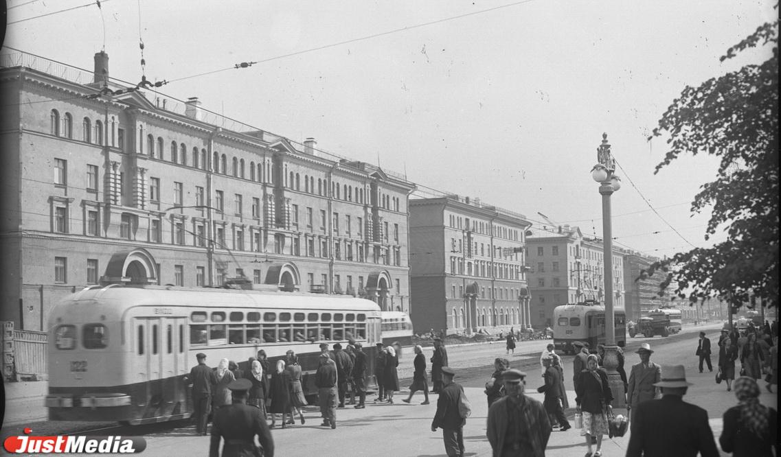Екатеринбург, МТВ-82 № 122; Екатеринбург — Исторические фотографии