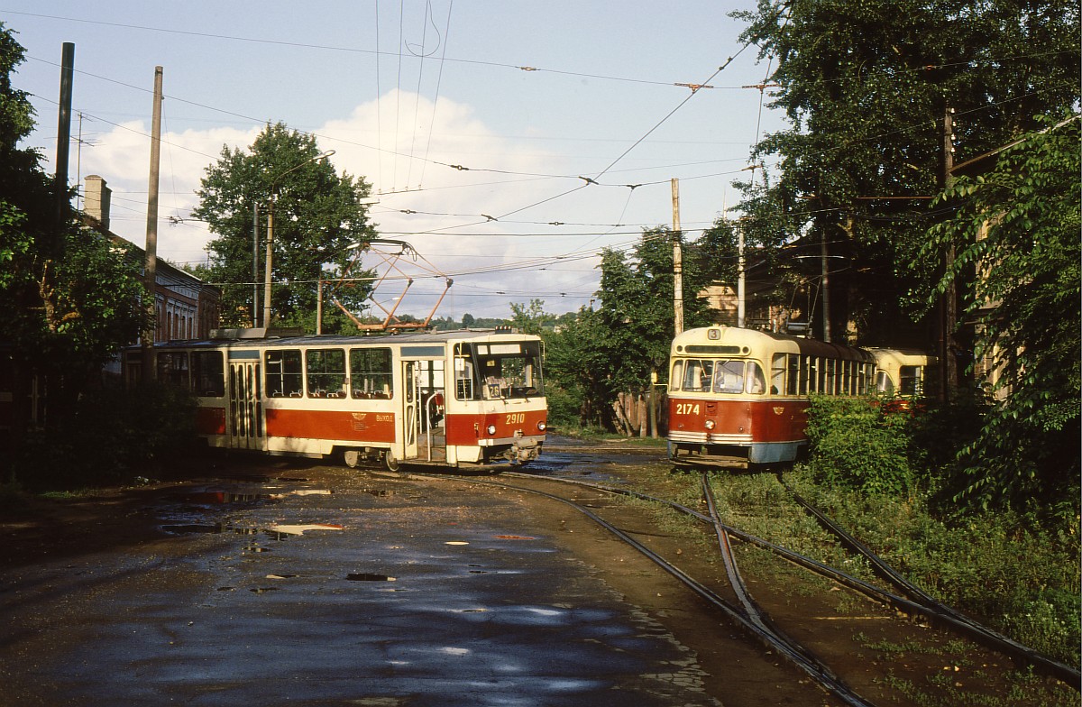 Нижний Новгород, Tatra T6B5SU № 2910; Нижний Новгород, РВЗ-6М2 № 2174; Нижний Новгород — Исторические фотографии