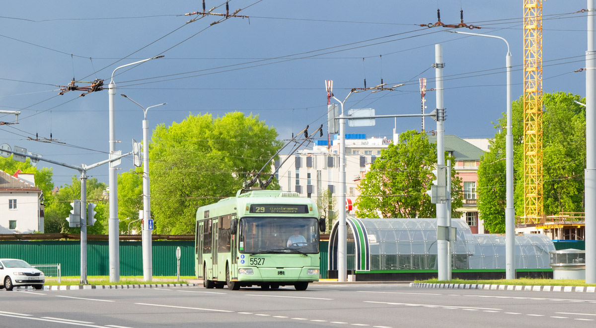 Minsk, BKM 321 č. 5527