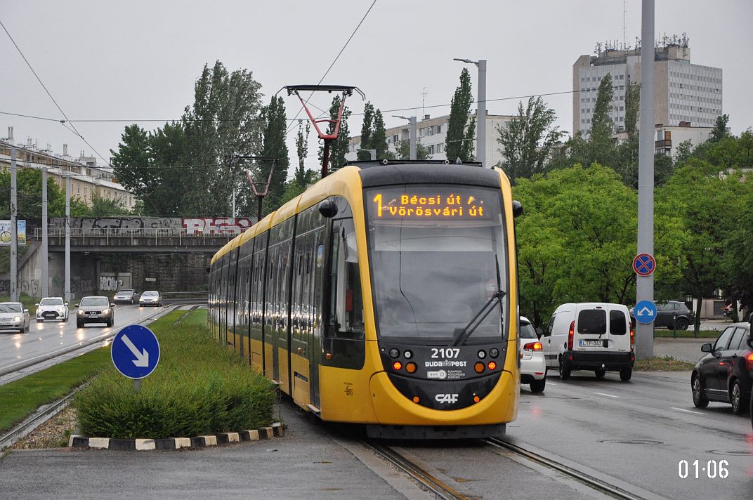 Budapest, CAF Urbos 3 Nr. 2107