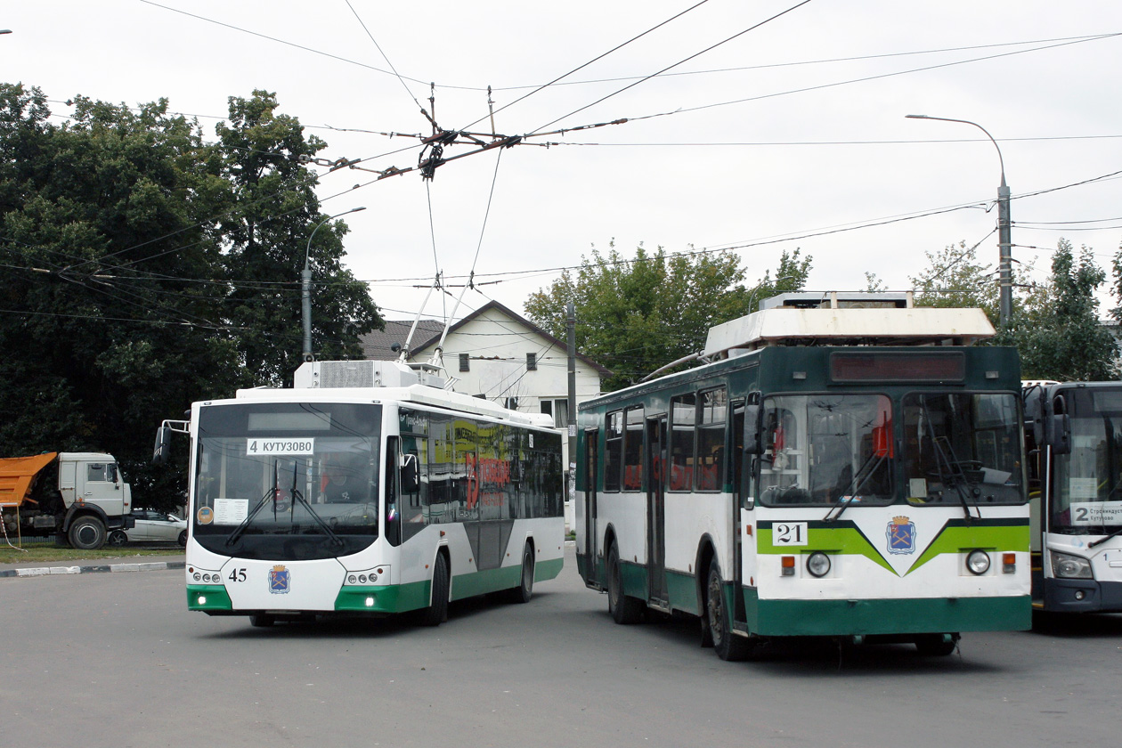Подольск, ВМЗ-5298.01 «Авангард» № 45; Подольск, ЗиУ-682 КР Иваново № 21