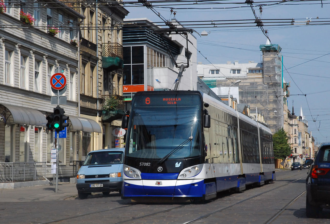 Рига, Škoda 15T ForCity Alfa Riga № 57082