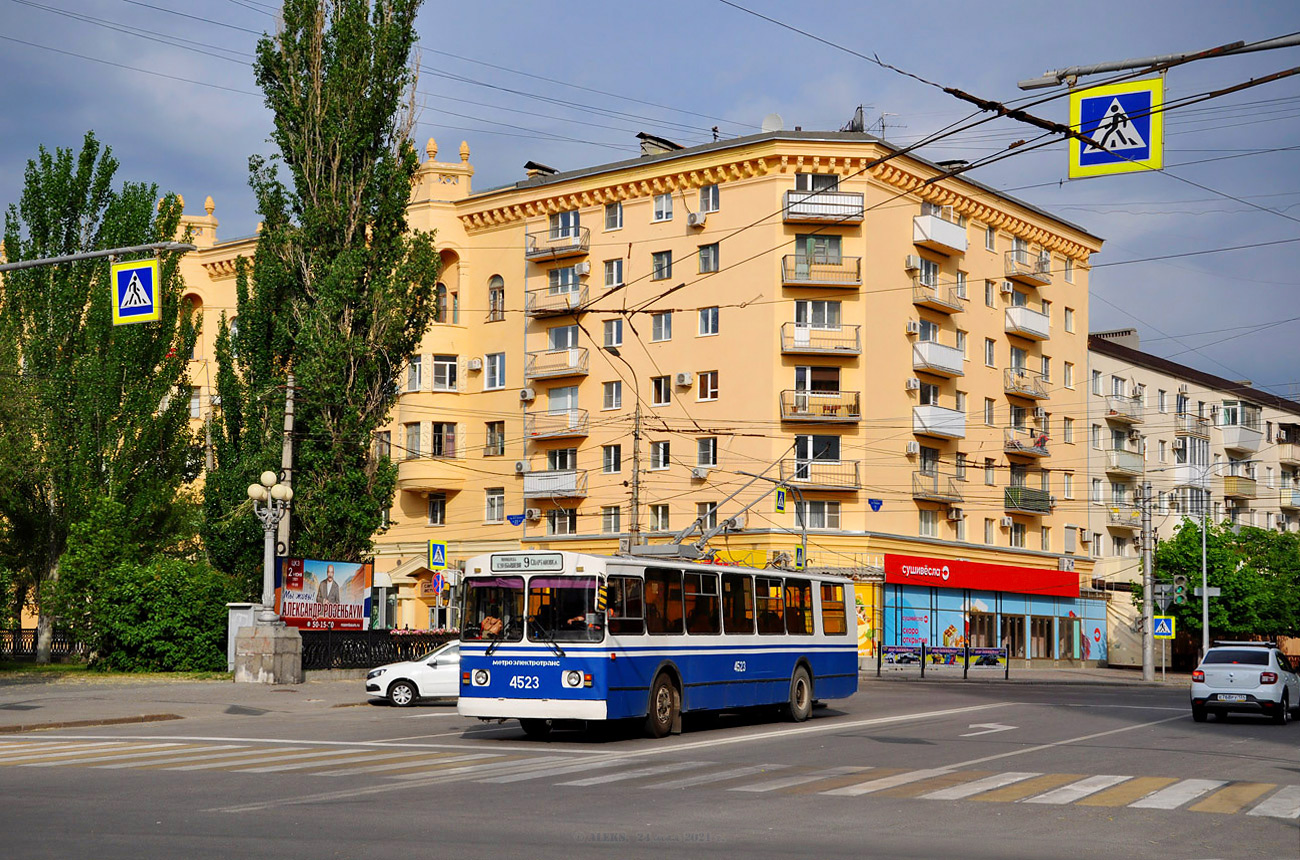 伏爾加格勒, ZiU-682G-016 (012) # 4523