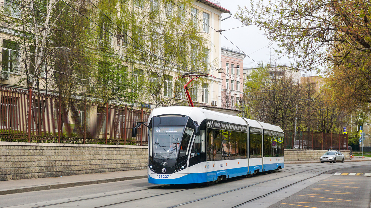 Moskva, 71-931M “Vityaz-M” Br. 31227 Moskva, 71-931M “Vityaz-M” Br. 31227