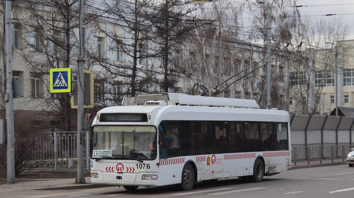 Красноярск, БКМ 321 № 1076