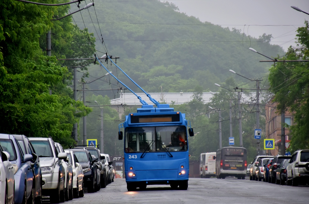 Владивосток, ЗиУ-682Г-016.02 № 243