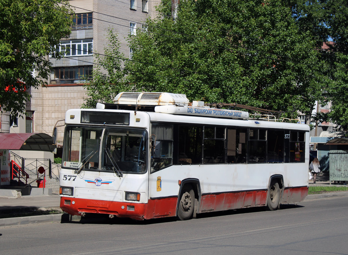 Киров, БТЗ-52764Р № 577