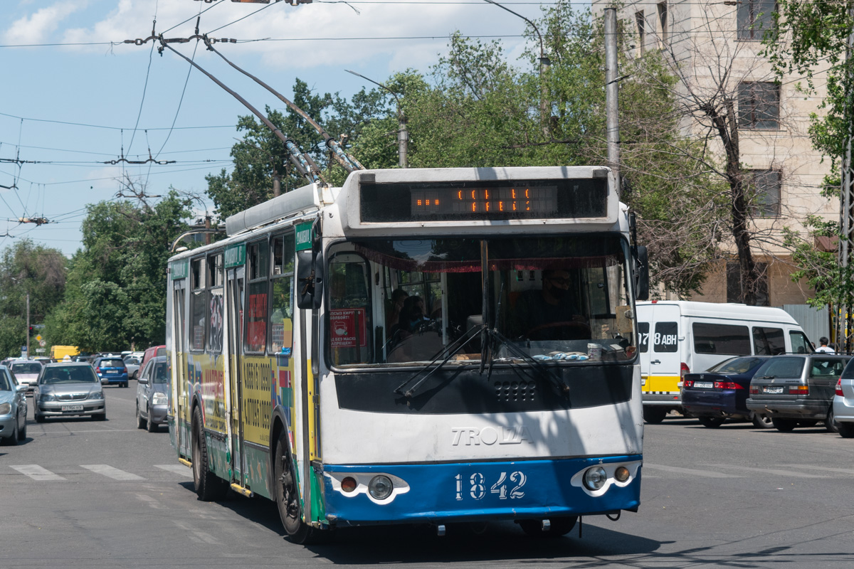 Бишкек, ЗиУ-682Г-016.05 № 1842