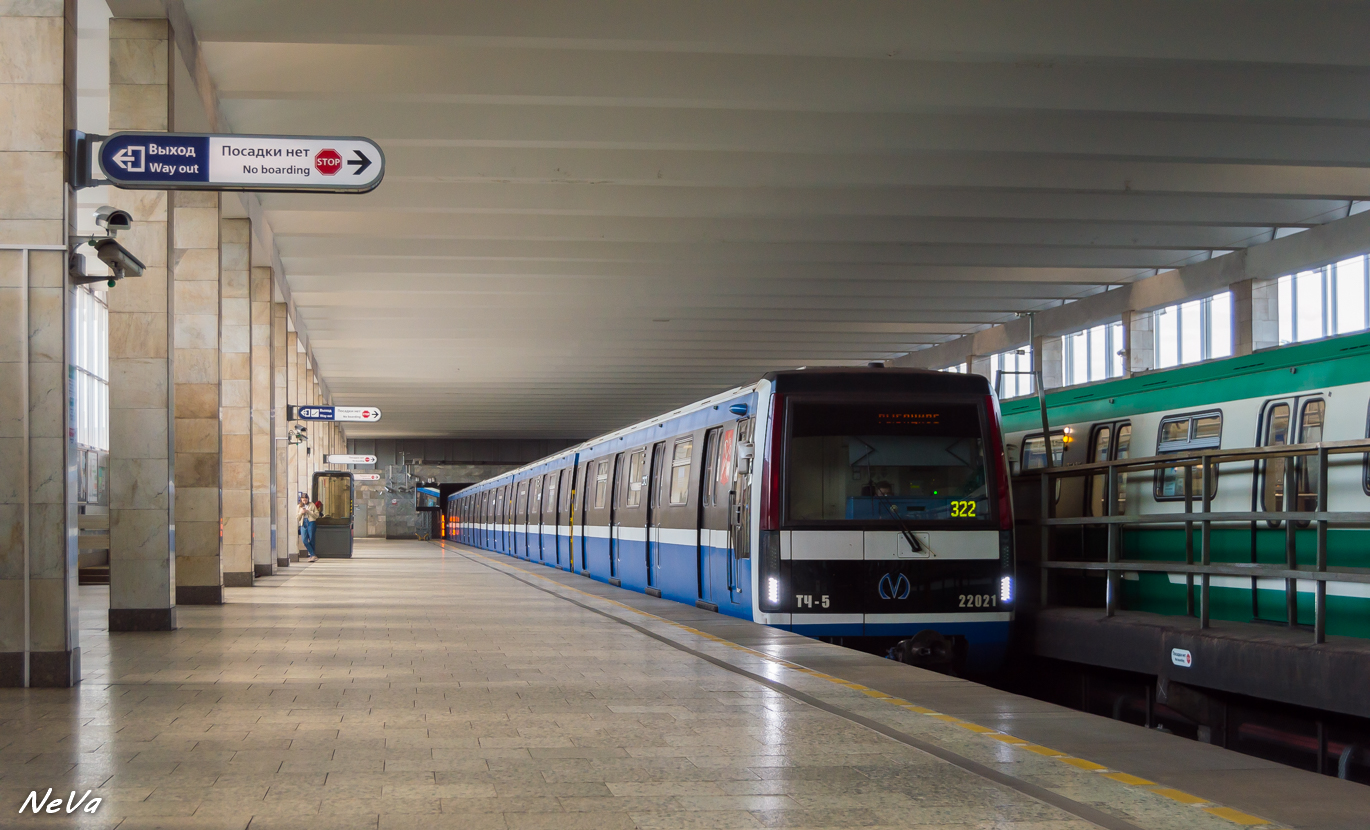 Санкт-Петербург, 81-722 «Юбилейный» № 22021