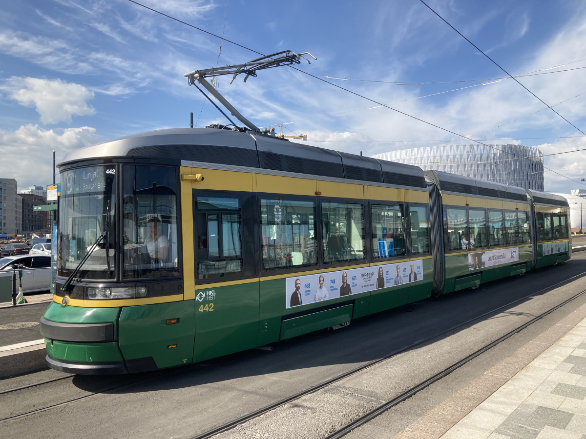 Хельсинки — Эспоо, Škoda ForCity Smart Artic MLNRV3 № 442