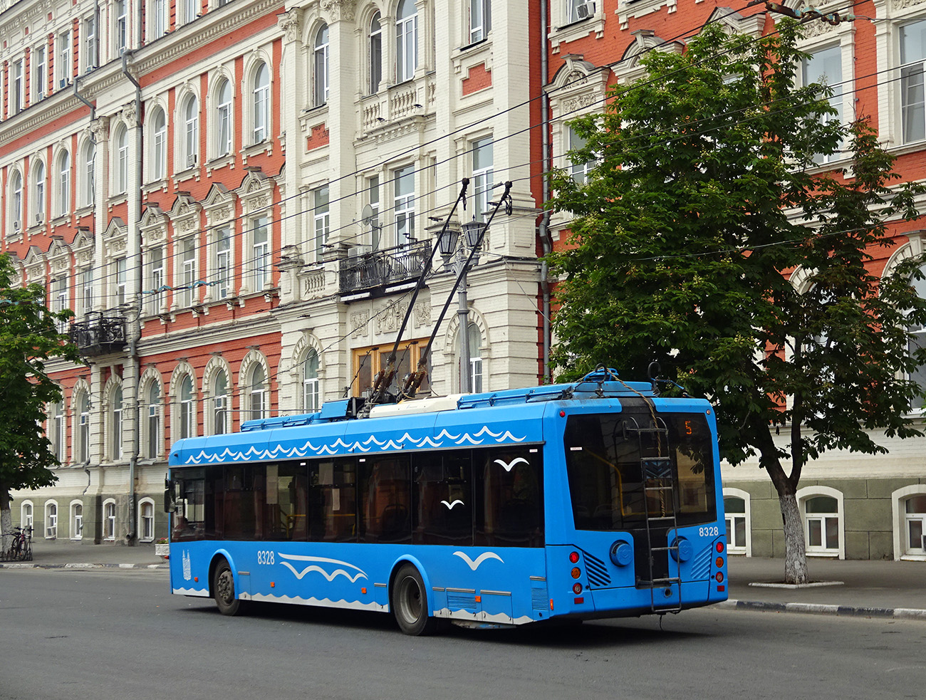 Саратов, БКМ 321 № 8328