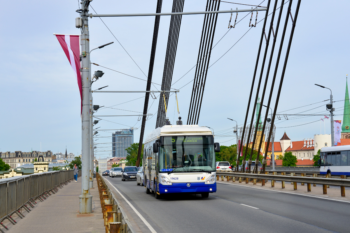 Рига, Škoda 24Tr Irisbus Citelis № 19628