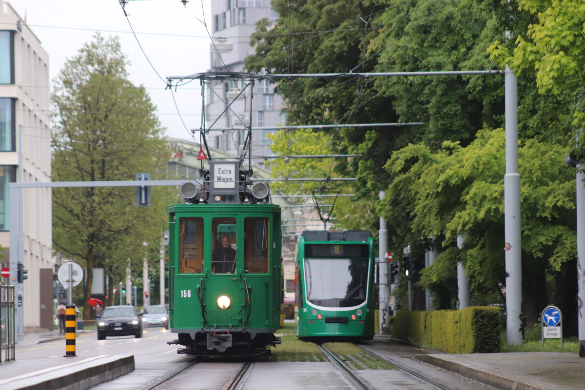 Базель, SWS/BBC Ce 2/2 № 156; Базель, Siemens Combino № 315