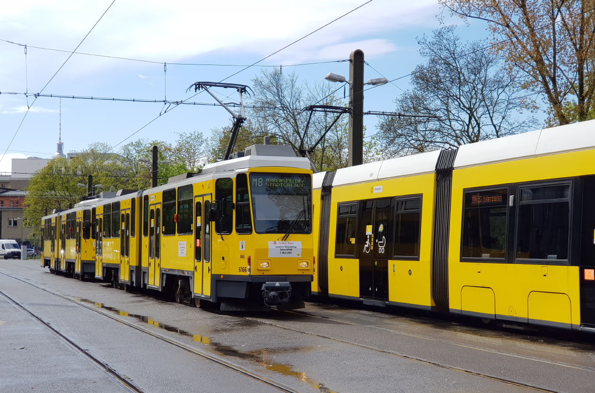 Берлин, Tatra KT4DM № 6166; Берлин — Последние дни работы вагонов Tatra в Берлине