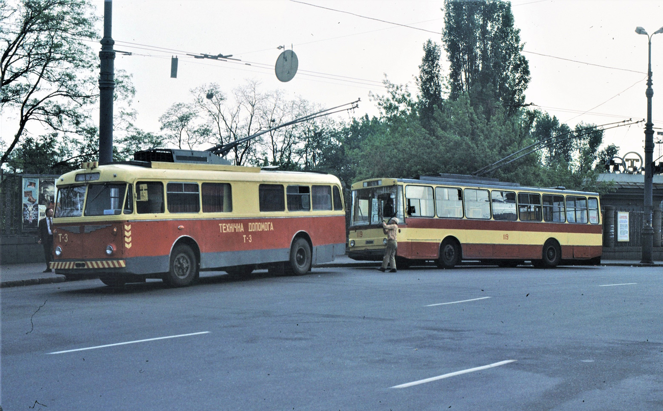 Киев, Škoda 8Tr11 № Т-3; Киев, Škoda 14Tr04 № 119; Киев — Исторические фотографии